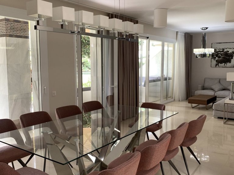 Apartment for Sale in Puerto Banús, Malaga 1