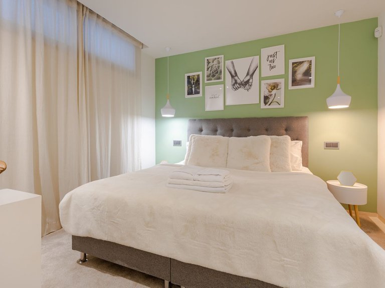 Villa for Sale in Nueva Andalucía, Malaga 16
