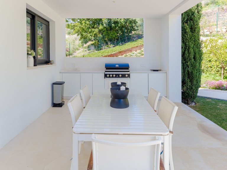 Villa for Sale in Nueva Andalucía, Malaga 25