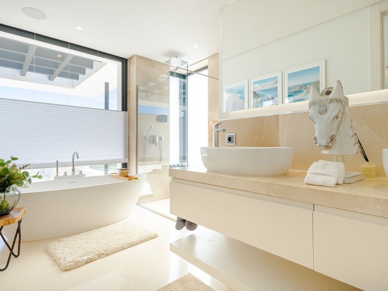 Villa for Sale in Nueva Andalucía, Malaga 33