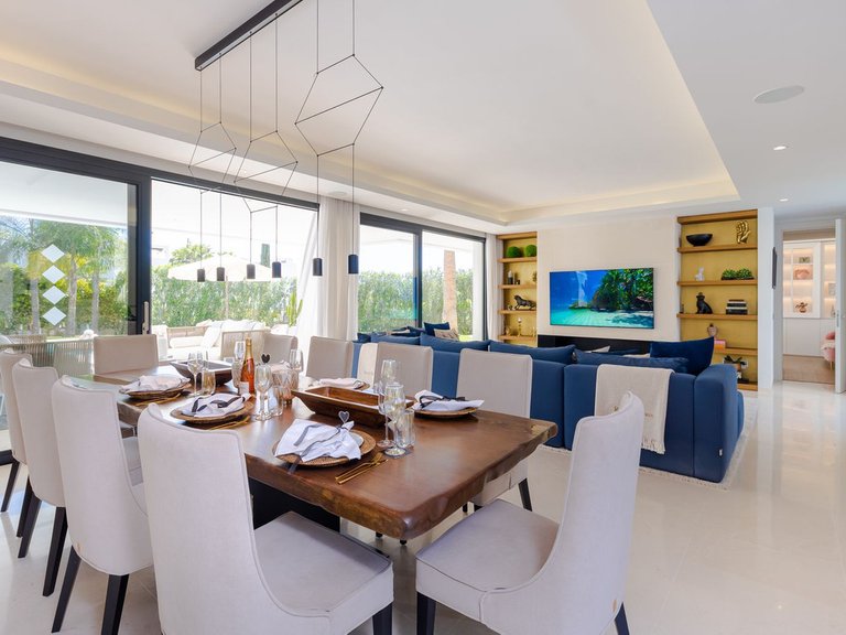 Villa for Sale in Nueva Andalucía, Malaga 7