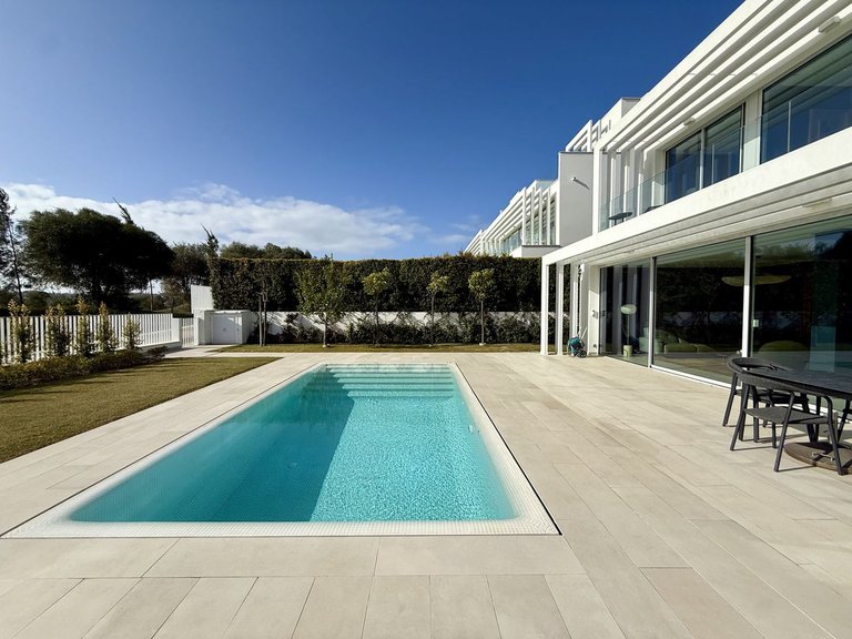Villa for Sale in Sotogrande, Cadiz 1