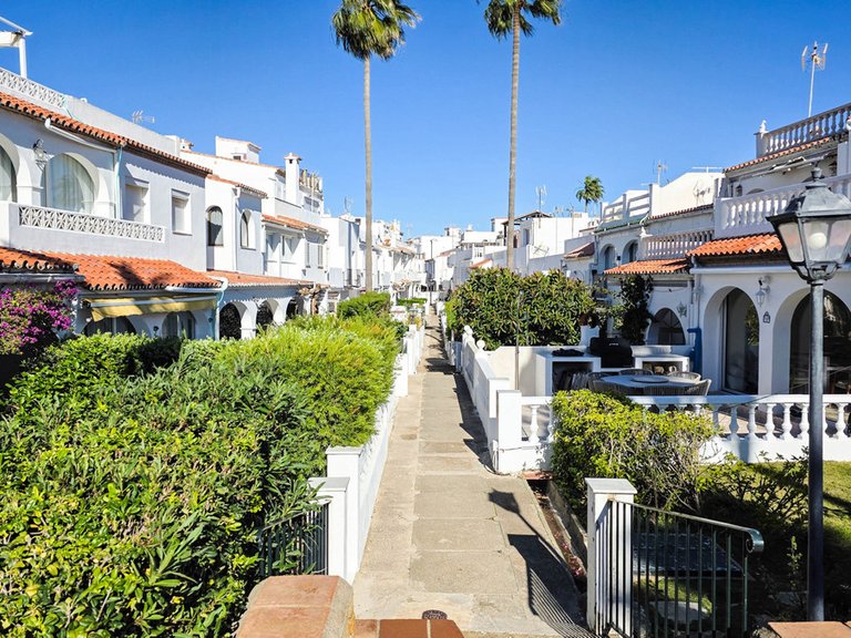 Villa for Sale in Manilva, Malaga 5