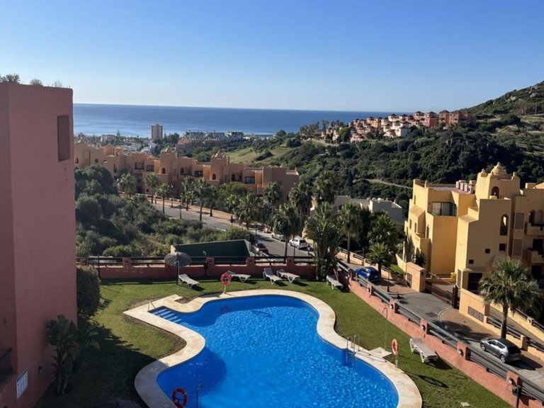 Apartment for Sale in La Duquesa, Malaga 1