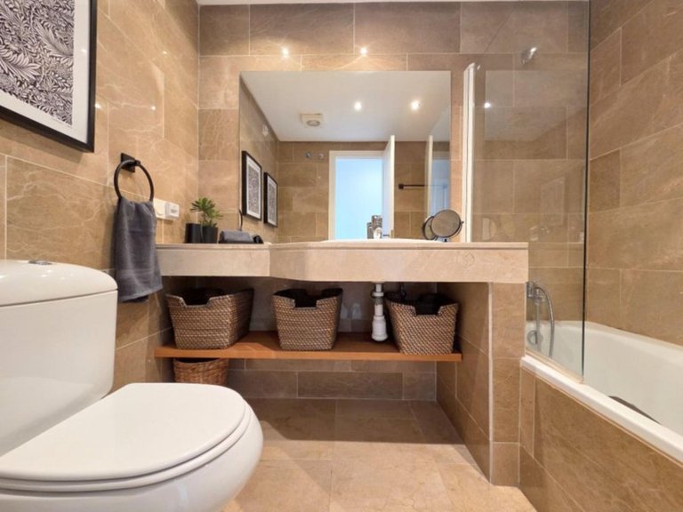 Apartment for Sale in La Duquesa, Malaga 14
