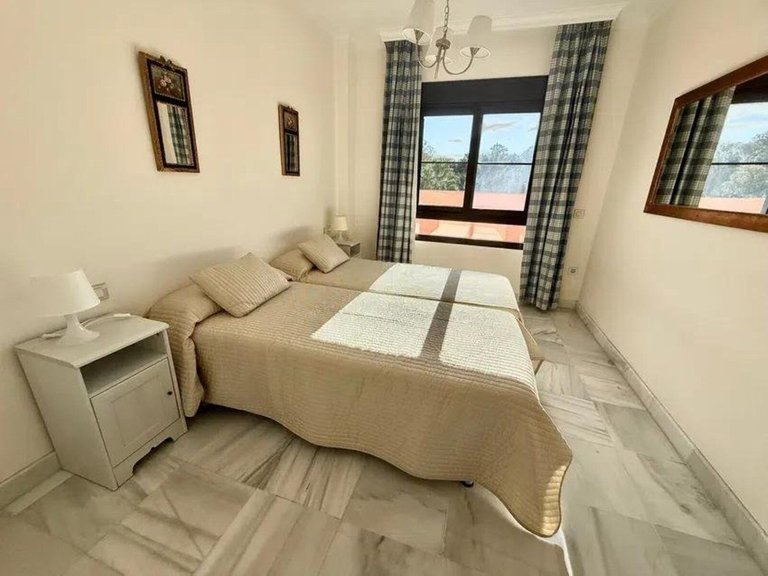 Apartment for Sale in Hacienda Del Sol, Malaga 16