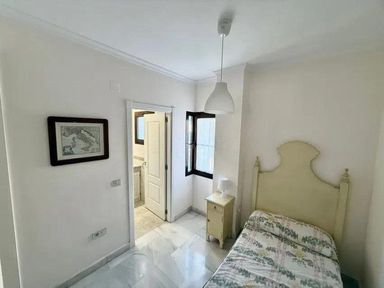 Apartment for Sale in Hacienda Del Sol, Malaga 24
