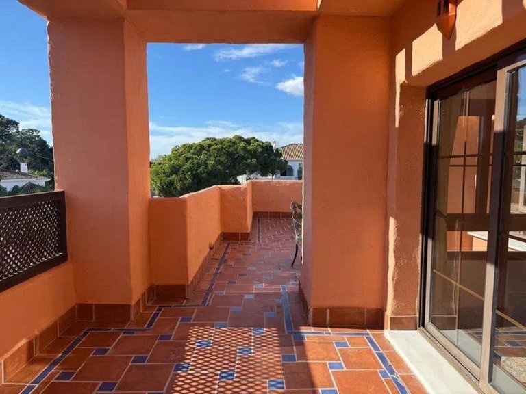 Apartment for Sale in Hacienda Del Sol, Malaga 5