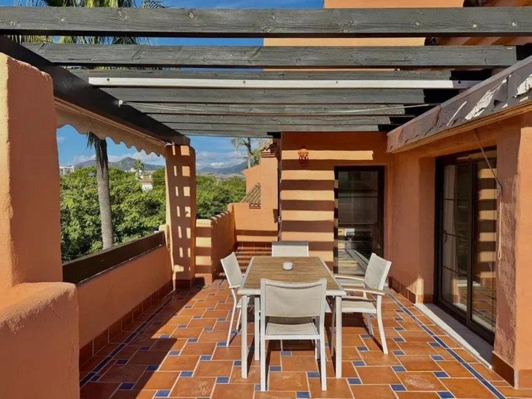 Apartment for Sale in Hacienda Del Sol, Malaga 7