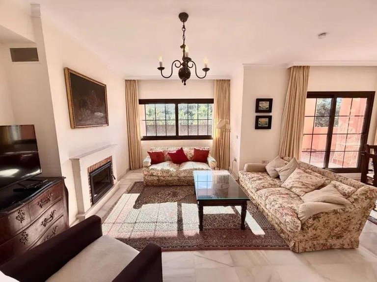 Apartment for Sale in Hacienda Del Sol, Malaga 8