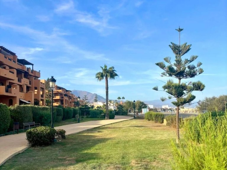 Villa for Sale in La Duquesa, Malaga 19