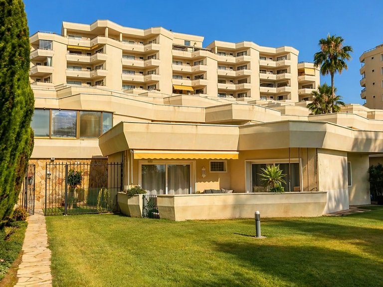 Apartment for Sale in Atalaya, Malaga 13