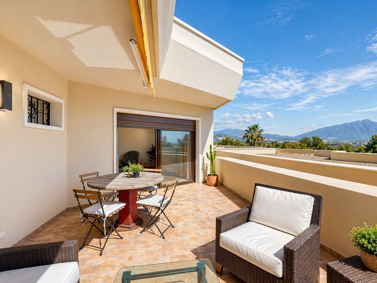 Apartment for Sale in Atalaya, Malaga 8