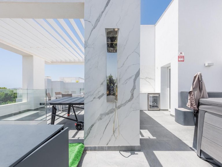 Apartment for Sale in La Quinta, Malaga 10