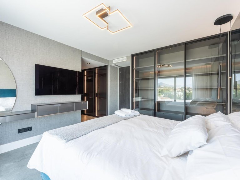 Apartment for Sale in La Quinta, Malaga 11