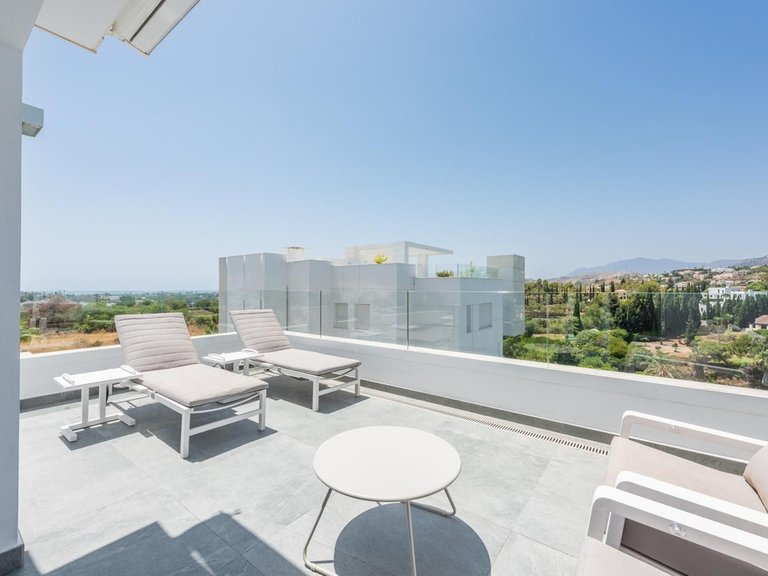 Apartment for Sale in La Quinta, Malaga 14