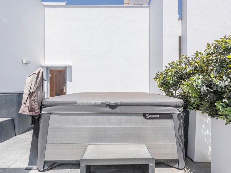Apartment for Sale in La Quinta, Malaga 30