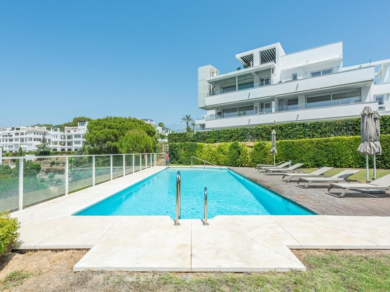 Apartment for Sale in La Quinta, Malaga 4
