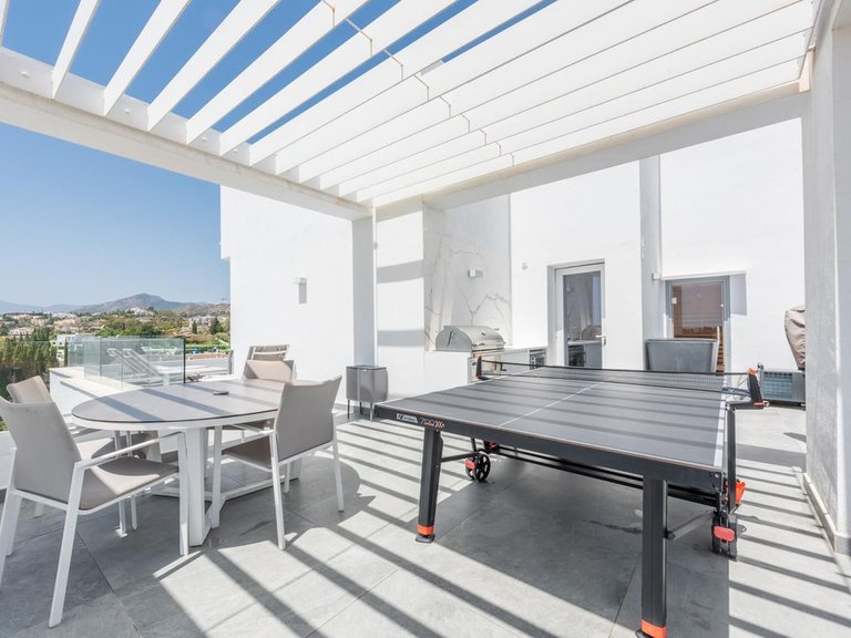 Apartment for Sale in La Quinta, Malaga 5