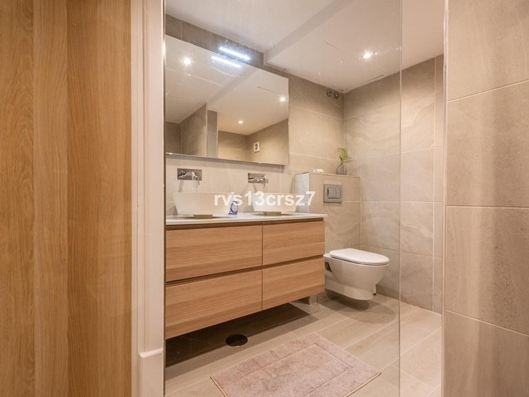 Apartment for Sale in Nueva Andalucía, Malaga 11