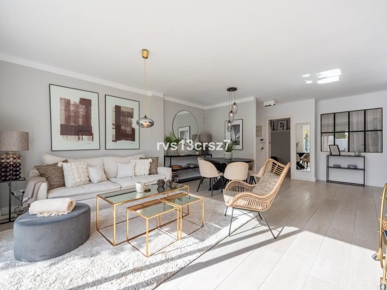 Apartment for Sale in Nueva Andalucía, Malaga 5
