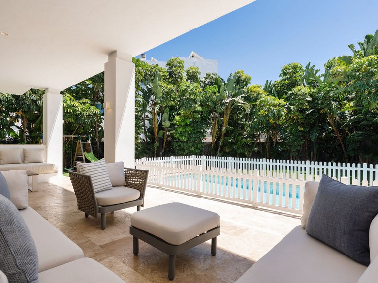 Villa for Sale in La Quinta, Malaga 14