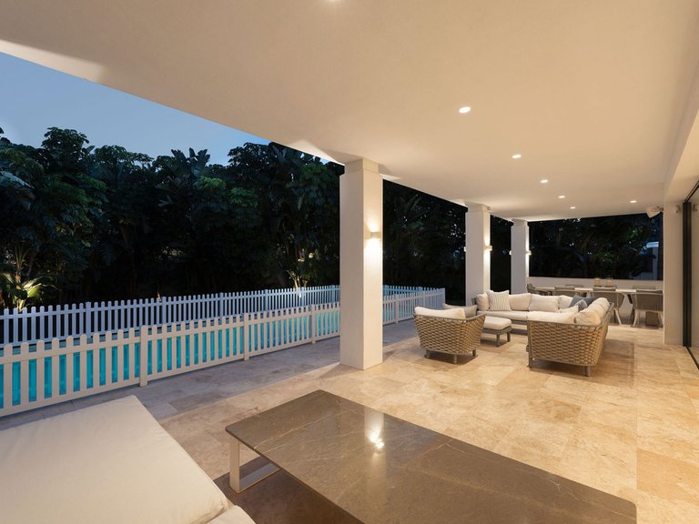 Villa for Sale in La Quinta, Malaga 15