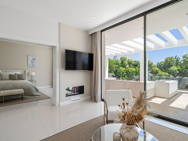 Villa for Sale in La Quinta, Malaga 28