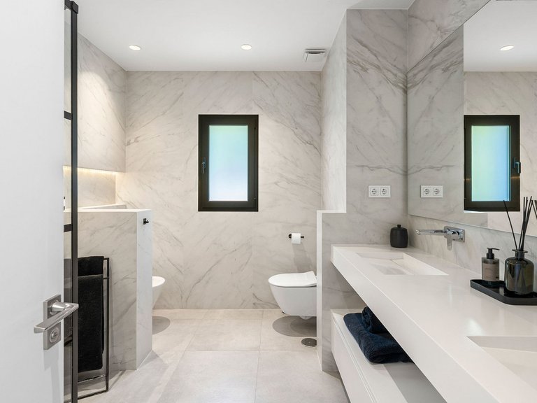 Villa for Sale in La Quinta, Malaga 30