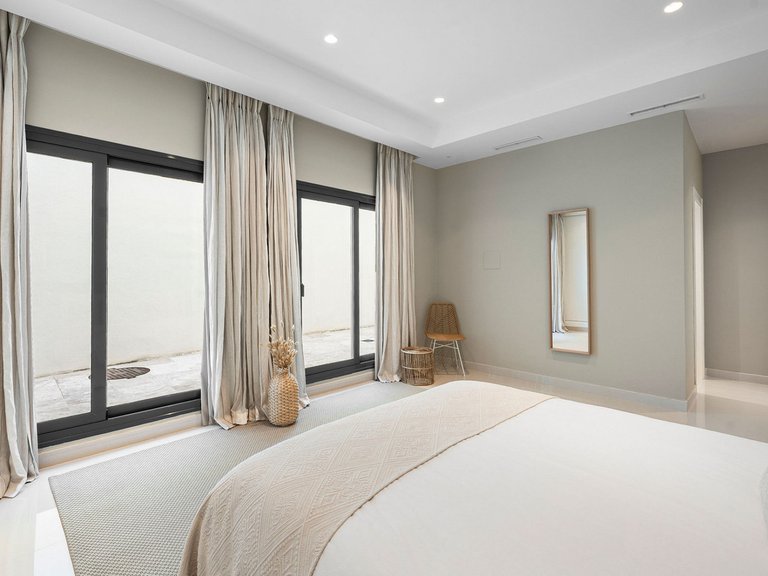 Villa for Sale in La Quinta, Malaga 37