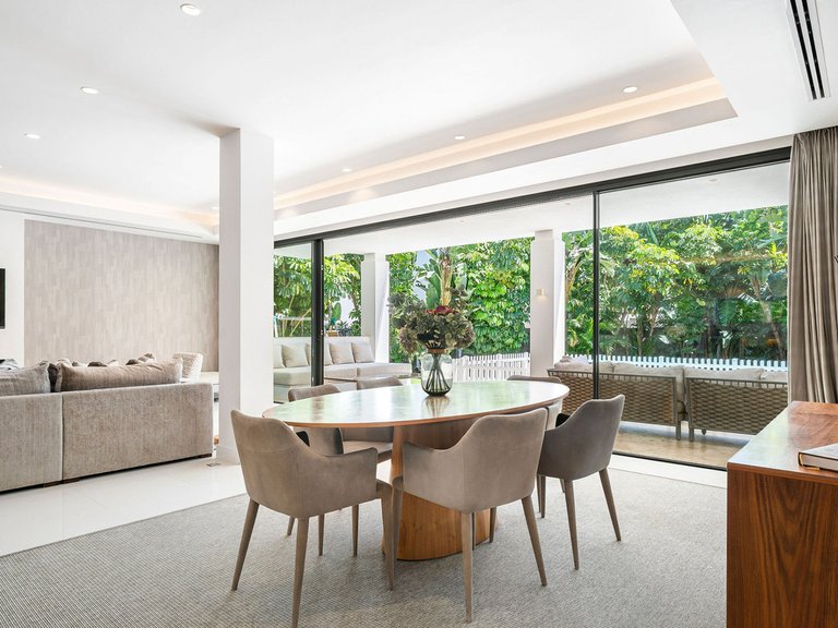 Villa for Sale in La Quinta, Malaga 51