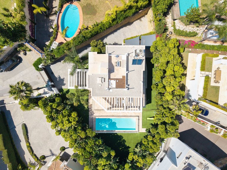 Villa for Sale in La Quinta, Malaga 58