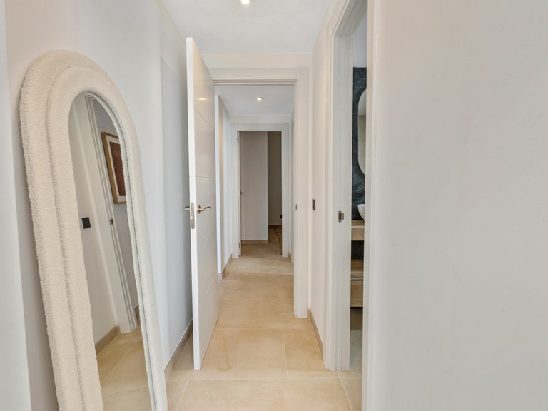 Apartment for Sale in La Quinta, Malaga 30