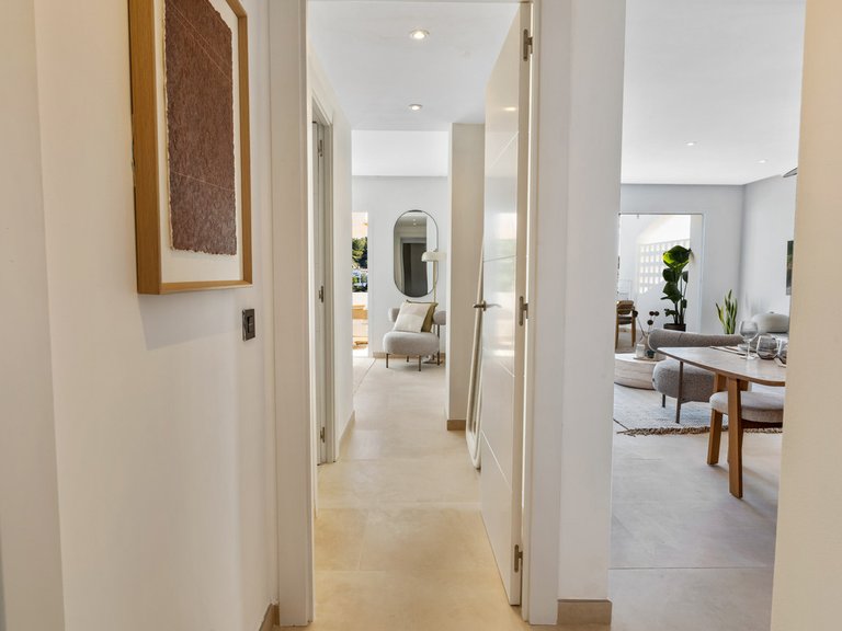 Apartment for Sale in La Quinta, Malaga 31