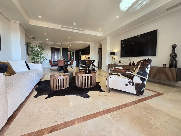 Apartment for Sale in La Mairena, Malaga 15