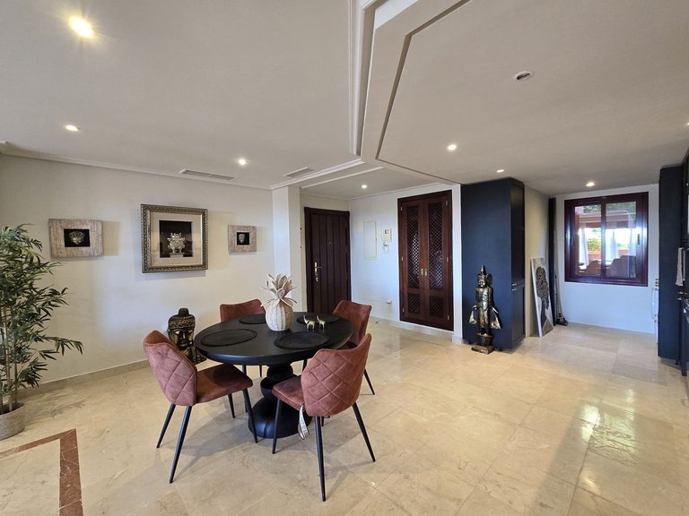 Apartment for Sale in La Mairena, Malaga 16