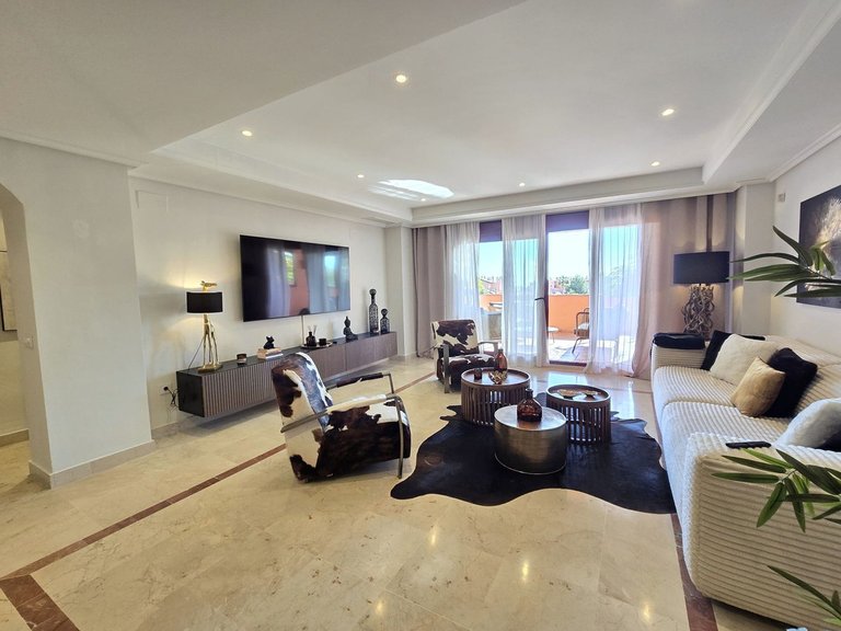 Apartment for Sale in La Mairena, Malaga 18
