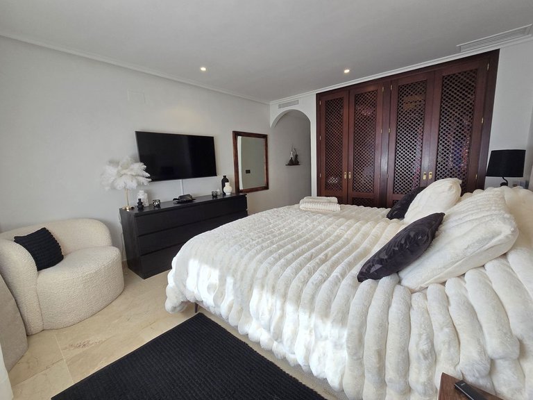 Apartment for Sale in La Mairena, Malaga 19