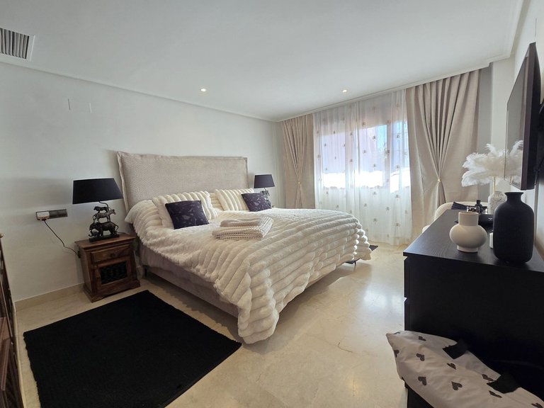 Apartment for Sale in La Mairena, Malaga 5