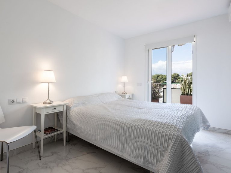 Apartment for Sale in Marbella, Malaga 24