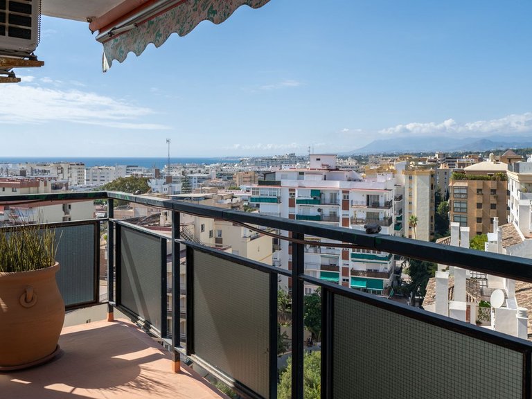 Apartment for Sale in Marbella, Malaga 32