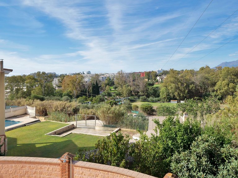 Villa for Sale in San Pedro De Alcántara, Malaga 20