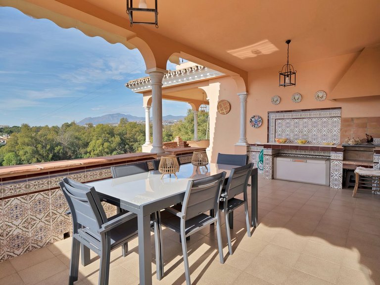 Villa for Sale in San Pedro De Alcántara, Malaga 24