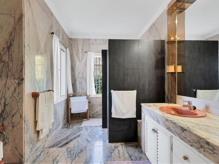 Villa for Sale in San Pedro De Alcántara, Malaga 34