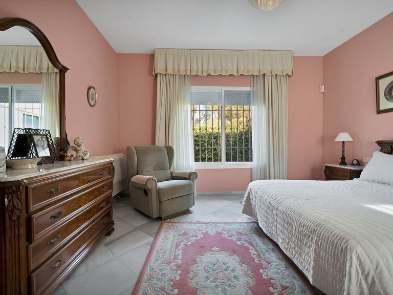 Villa for Sale in San Pedro De Alcántara, Malaga 37