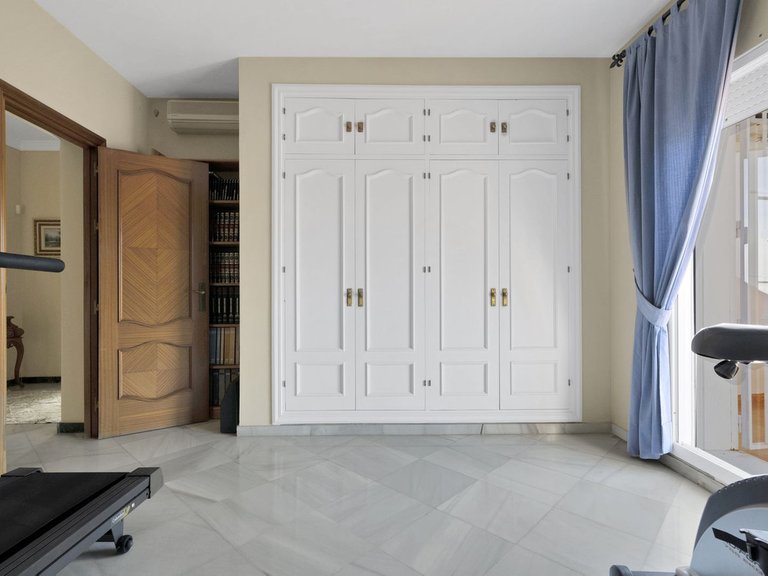 Villa for Sale in San Pedro De Alcántara, Malaga 43