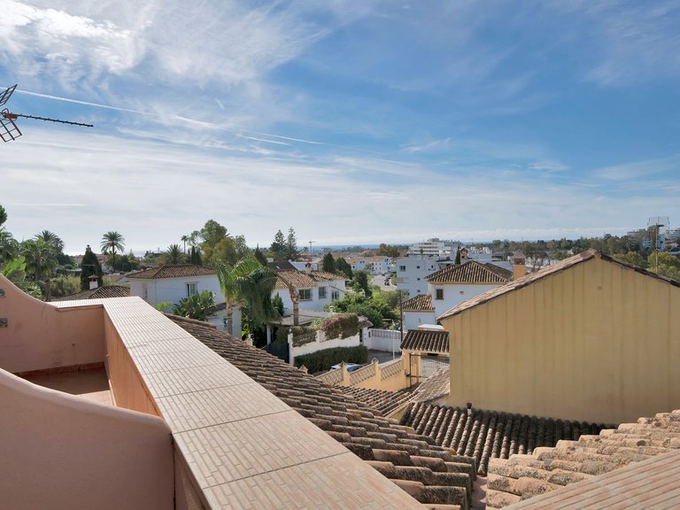 Villa for Sale in San Pedro De Alcántara, Malaga 45