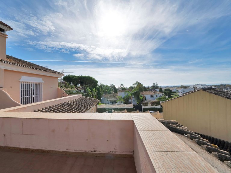Villa for Sale in San Pedro De Alcántara, Malaga 47