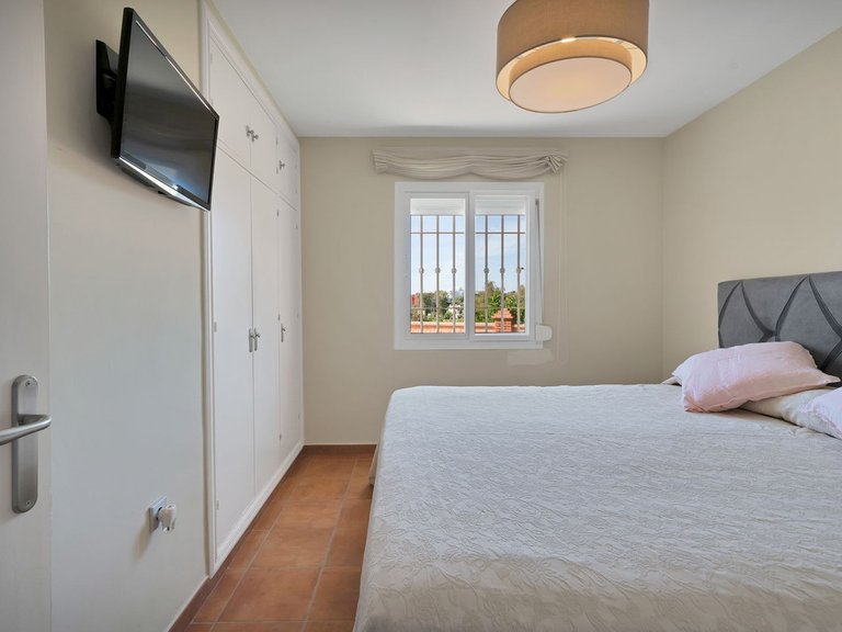 Villa for Sale in San Pedro De Alcántara, Malaga 52