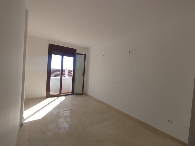 Villa for Sale in Doña Julia, Malaga 24